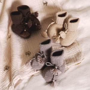 Chaussons pour bébé tricotés